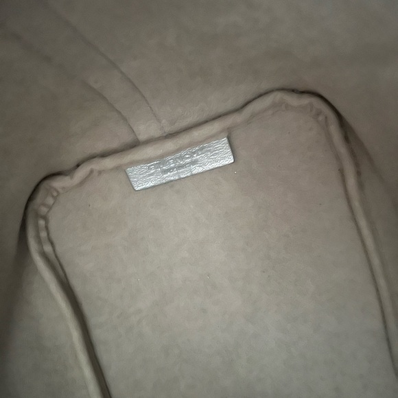 SOLD ❌ Givenchy Metallic Silver Leather Antigona Shopper Tote bag - Picture 15 of 16